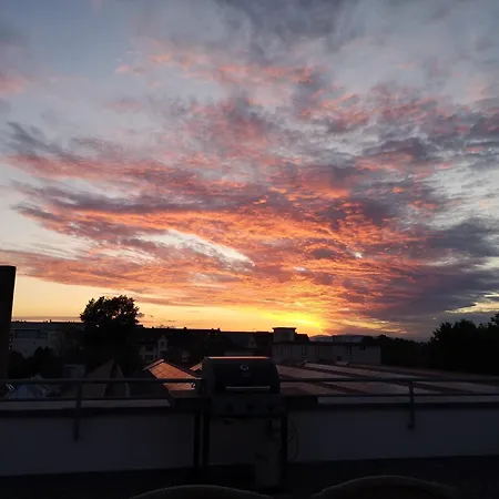 Apartmán Premium Penthousewohnung Zentral Im Dreilaendereck! - Perfekt Angebunden - Tiefgarage, Lift - Hochwertige Vollaustattung Weil am Rhein