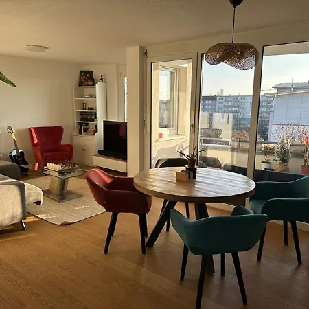 Premium Penthousewohnung Zentral Im Dreilaendereck! - Perfekt Angebunden - Tiefgarage, Lift - Hochwertige Vollaustattung Apartment