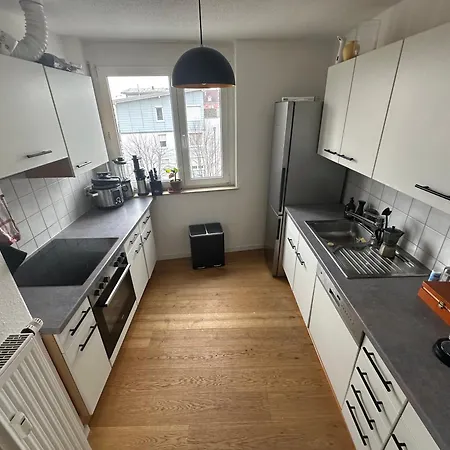Premium Apartment Mit Dachterasse, Tiefgarage & Lift Im 3-Laendereck Apartmán
